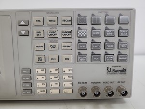 Thumbnail image of FLUKE 54200M01 TV Signal Generator Lab