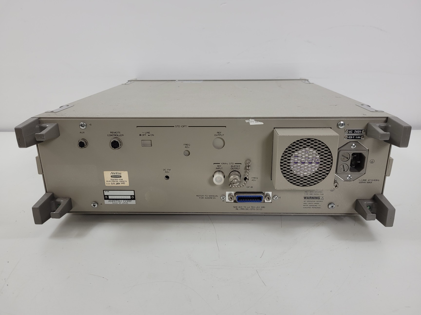 Image of Anritsu Synthesized Signal Generator Model MG3632A Lab