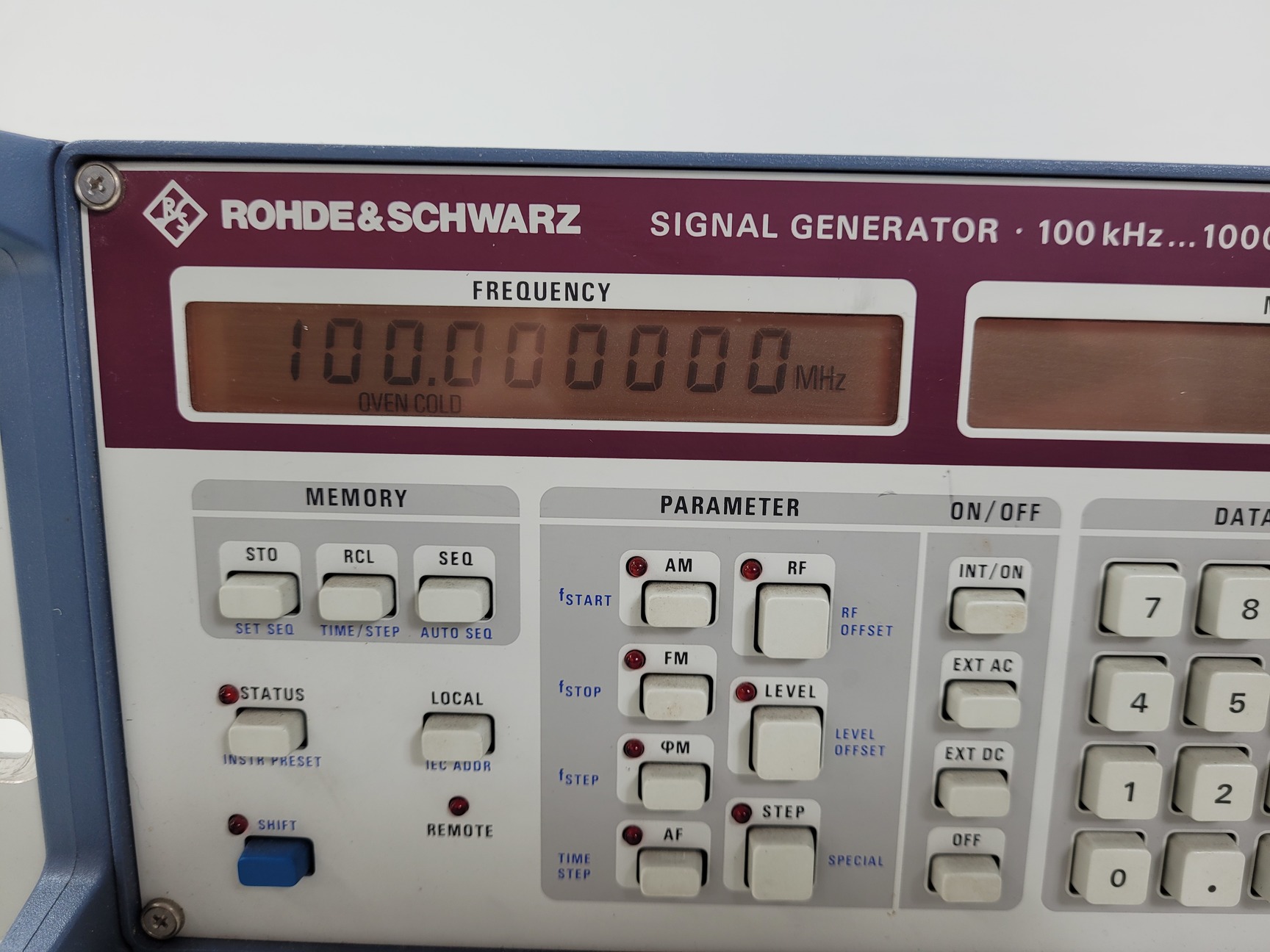 Image of Rohde & Schwarz Signal Generator SMG Model SMG-B1 Lab