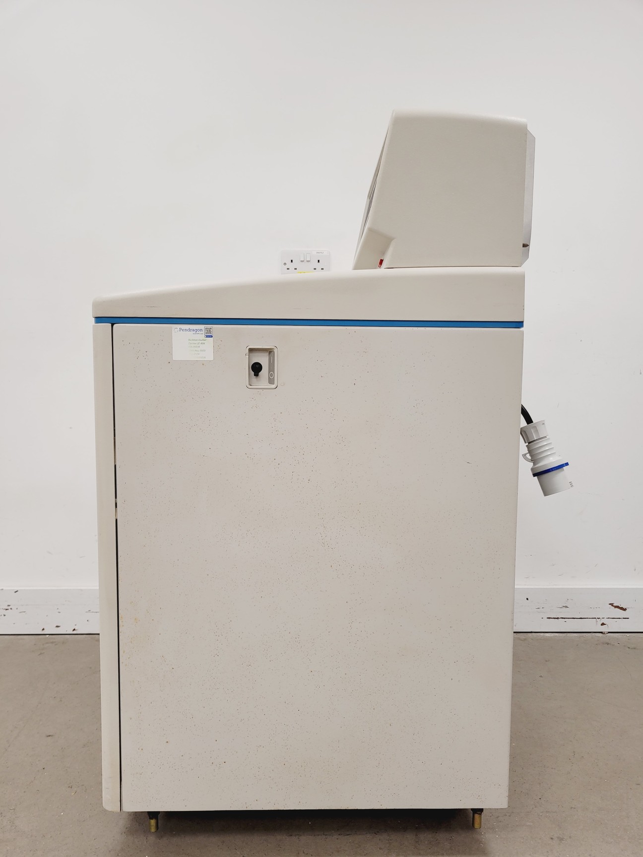 Image of Beckman Coulter Optima LE-80K Ultracentrifuge Lab