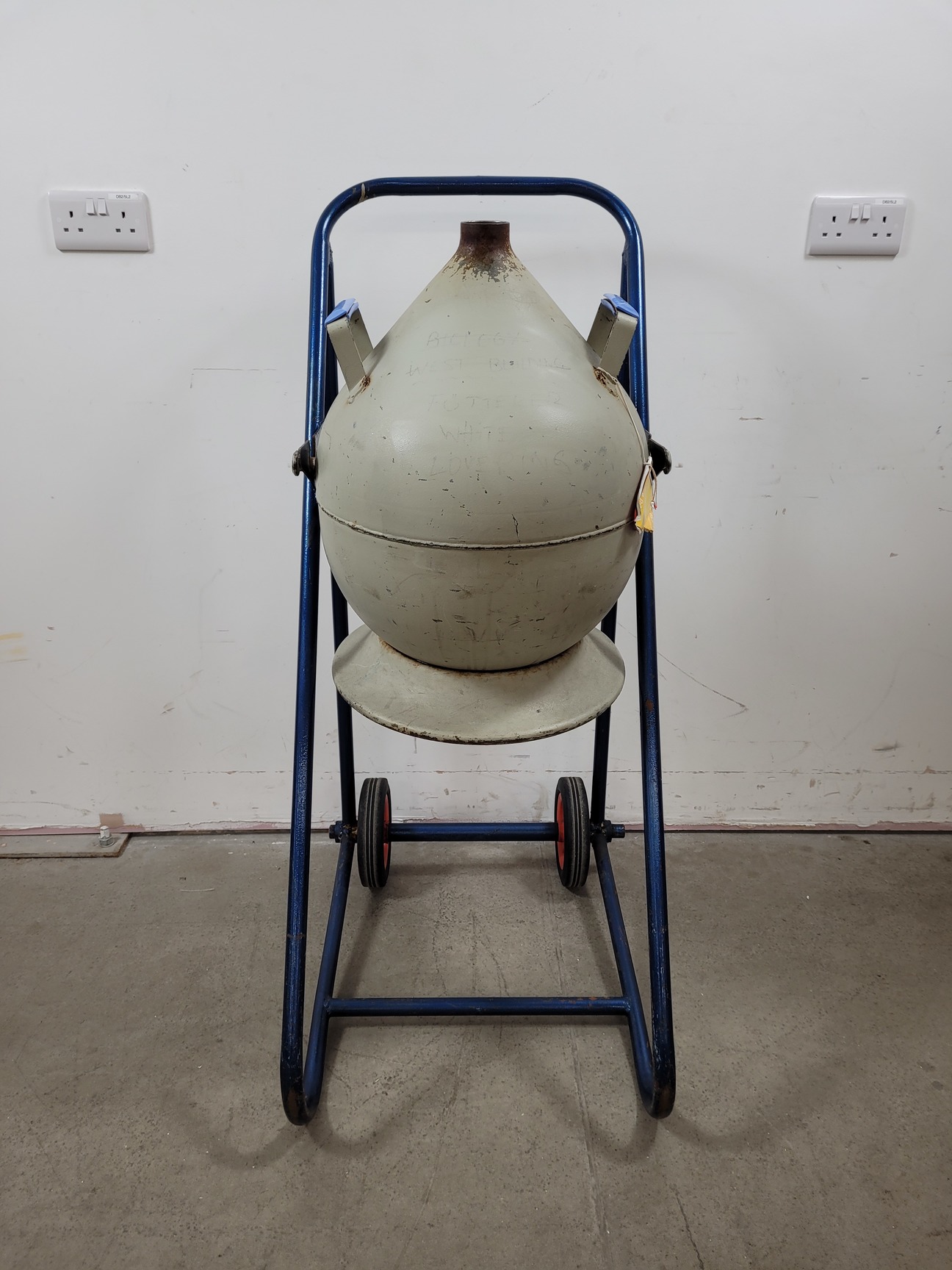 Image of Jencons Air Reel Liquid Nitrogen Onion Dewar w/ Trolley Lab (No Lid)