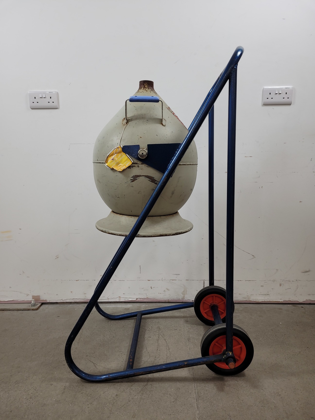 Image of Jencons Air Reel Liquid Nitrogen Onion Dewar w/ Trolley Lab (No Lid)