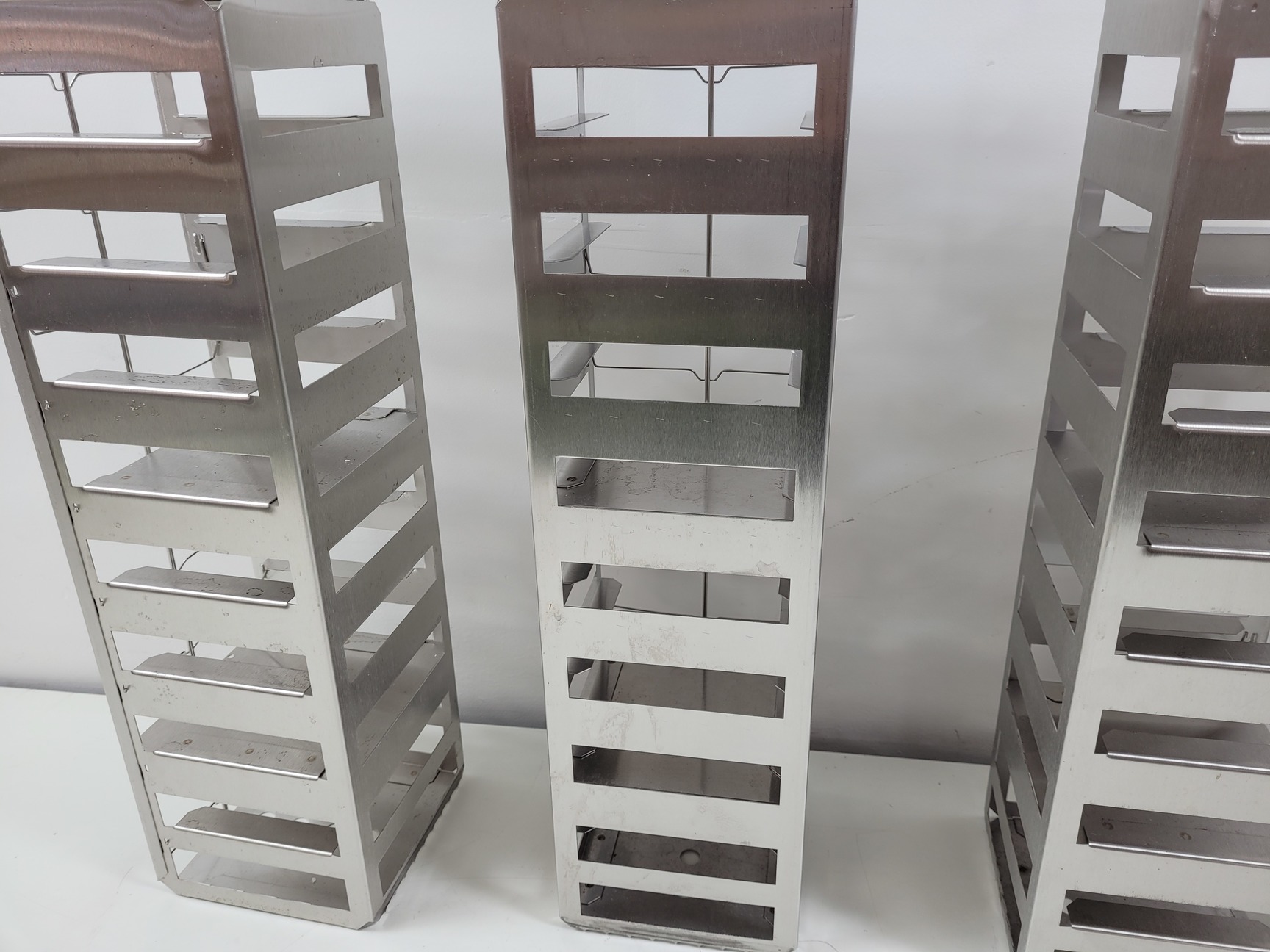 Image of Thermolyne Locator 4 Cryo Biological Liquid Nitrogen Storage Dewar Lab