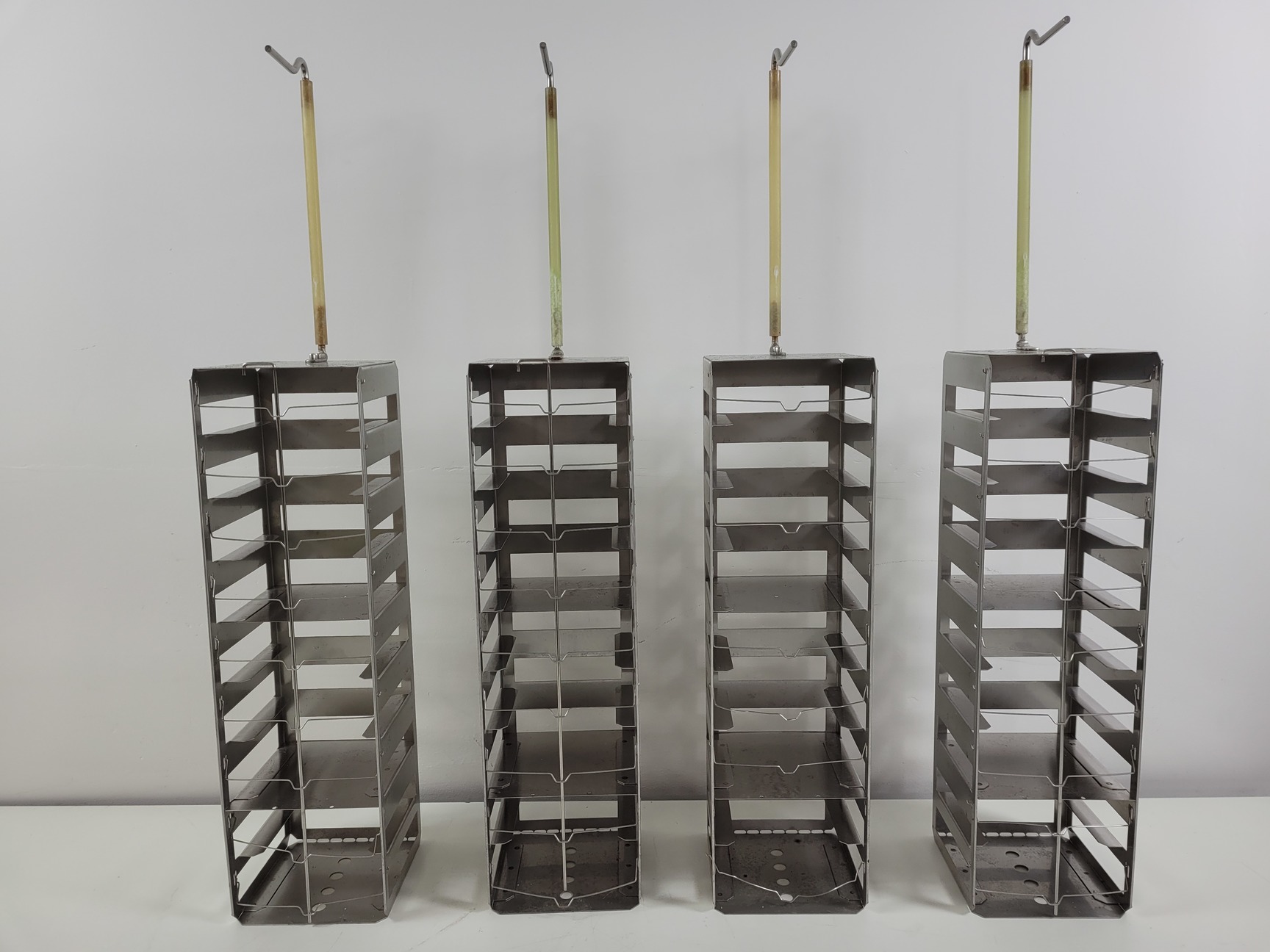 Image of Thermolyne Locator 4 Cryo Biological Liquid Nitrogen Storage Dewar Lab