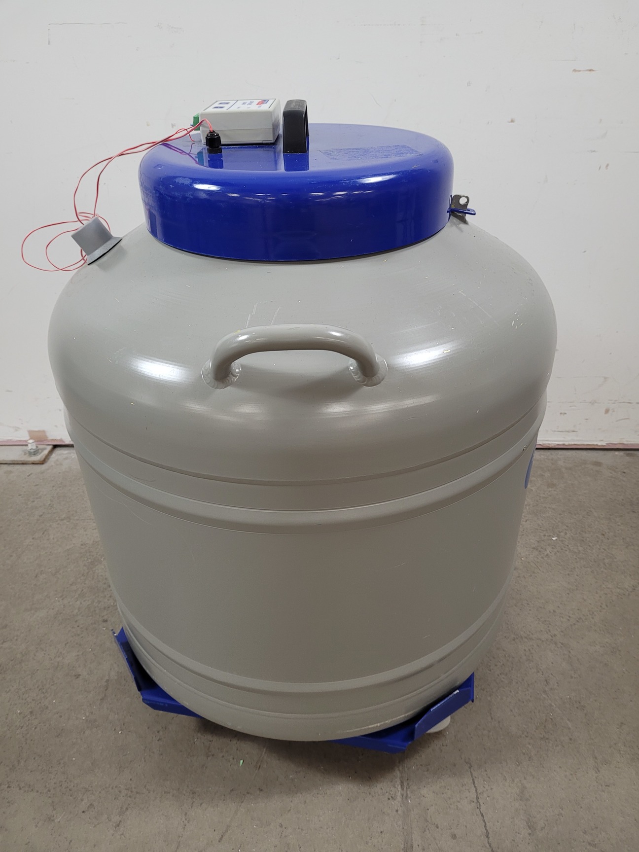 Image of Statebourne Cryogenics Biorack 3000 Liquid Nitrogen Sample Storage Dewar Lab