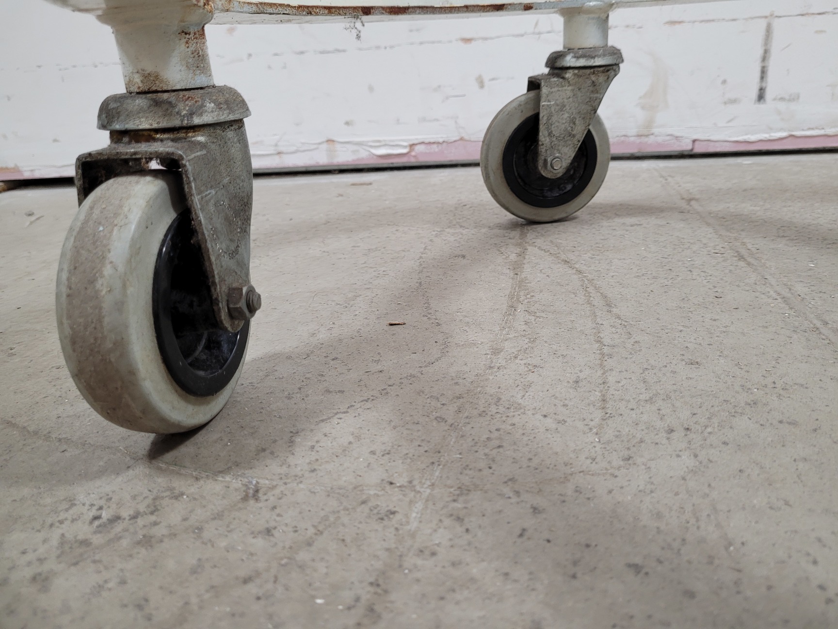 Image of Taylor-Wharton Jencons 36-VHC Liquid Nitrogen Dewar with Racks and Trolley Lab