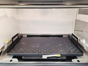 Thumbnail image of New Brunswick Scientific Innova 44 Incubator/Shaker w/ Accessories 