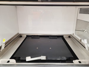 Thumbnail image of New Brunswick Scientific Innova 44 Incubator/Shaker w/ Accessories 