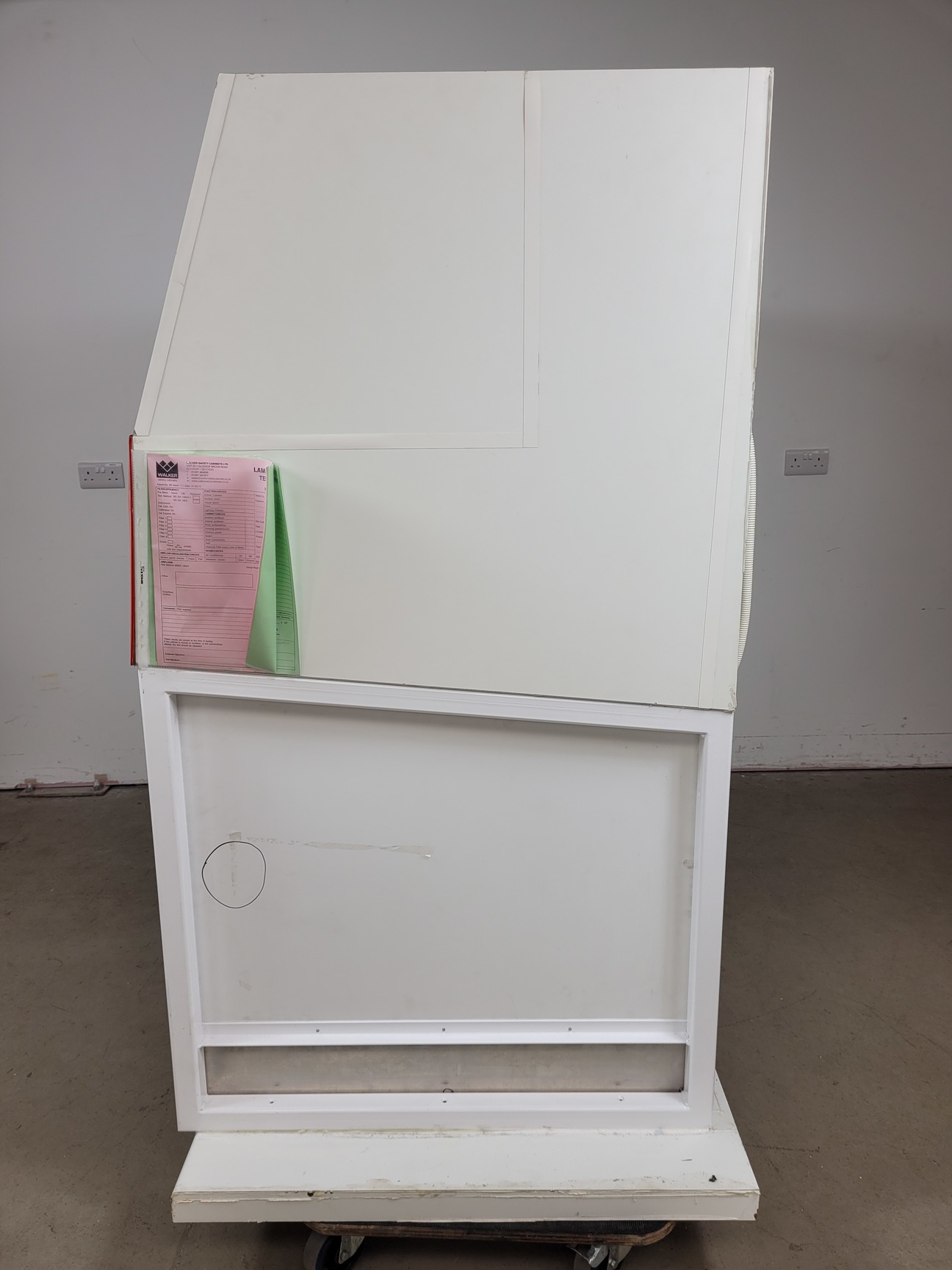 Image of Microflow Laminar Flow Workstation Cabinet  Model MMM 118026 Lab