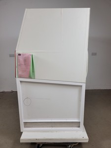 Thumbnail image of Microflow Laminar Flow Workstation Cabinet  Model MMM 118026 Lab