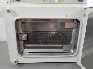 Thumbnail image of Heraeus B 6030 Benchtop Laboratory Incubator Lab