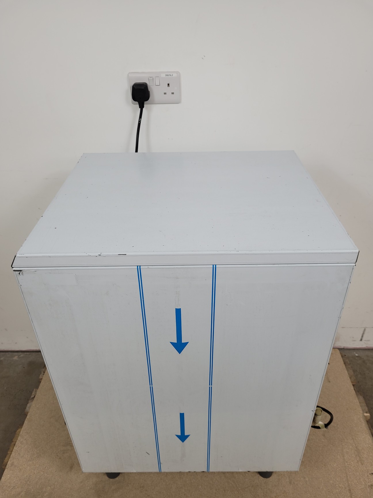 Image of Porkka Commercial Laboratory Ice Machine Model KF75 Lab
