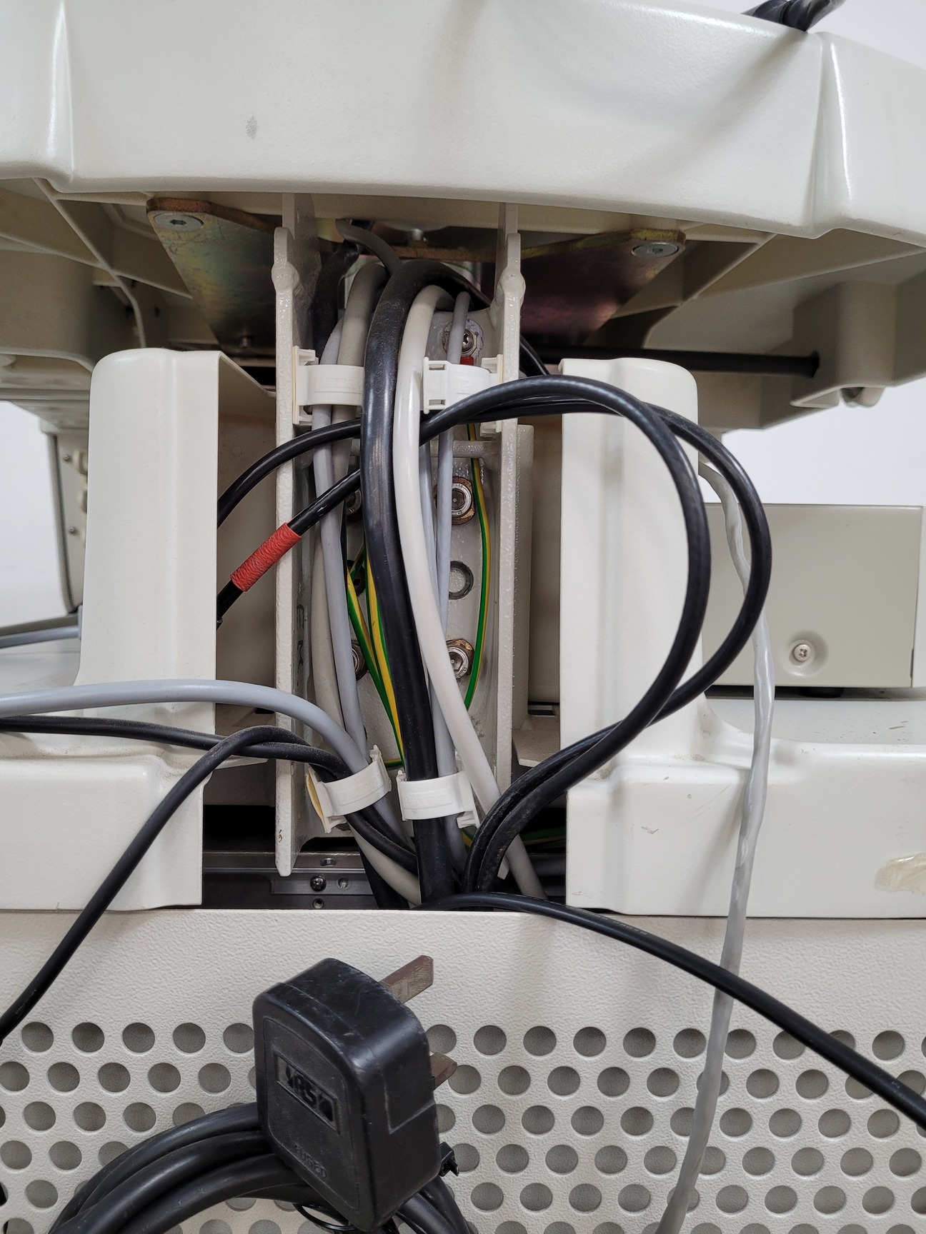 Image of Medison Voluson 530D Ultrasound Machine Lab Spares/Repairs