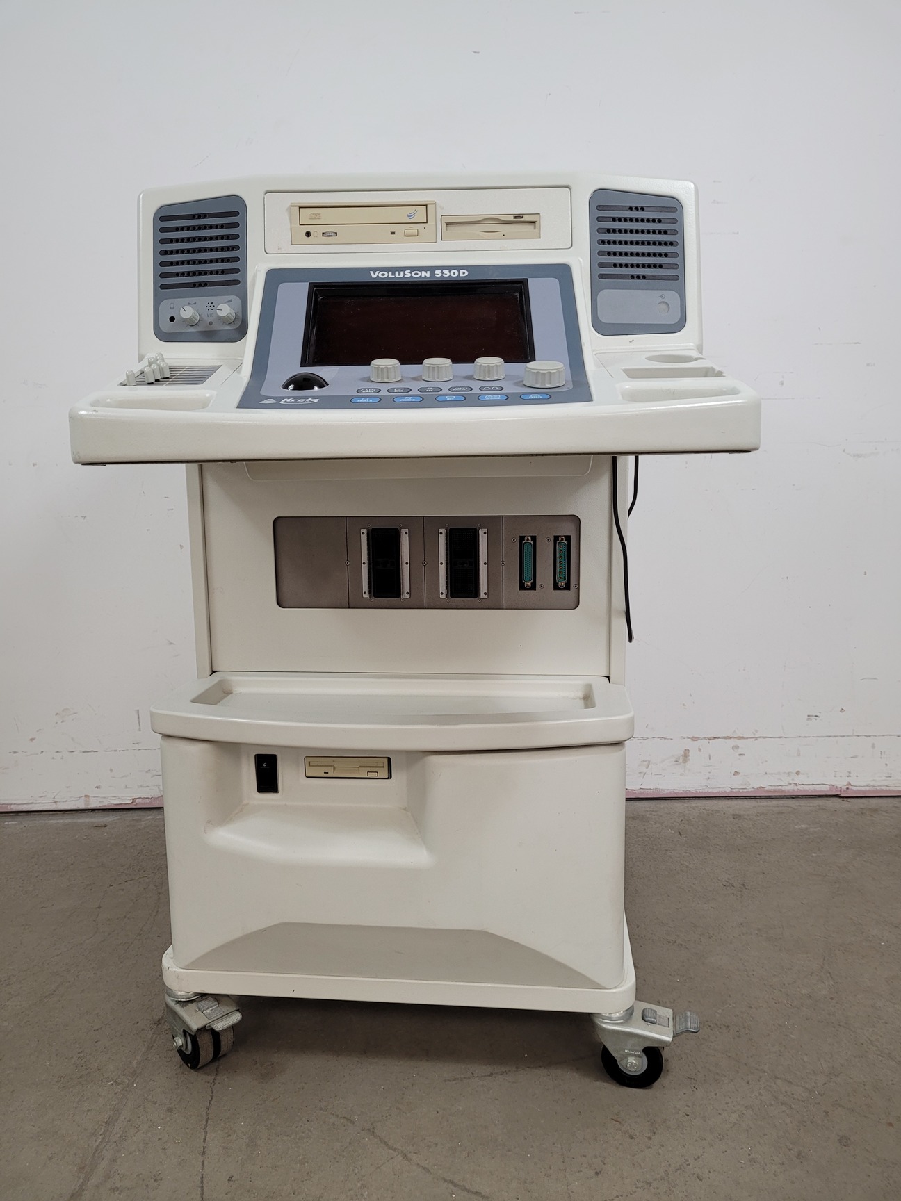 Image of Medison Voluson 530D Ultrasound Machine Lab Spares/Repairs