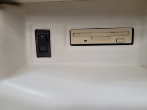 Thumbnail image of Medison Voluson 530D Ultrasound Machine Lab Spares/Repairs