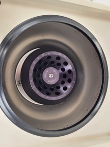 Thumbnail image of Sigma Benchtop Centrifuge Model 201M with 14000rpm Rotor Lab