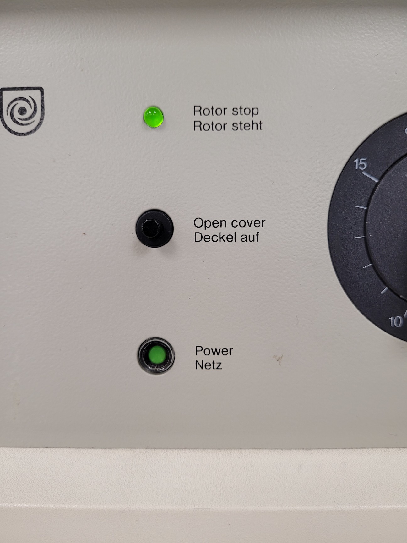 Image of Sigma Benchtop Centrifuge Model 201M with 14000rpm Rotor Lab
