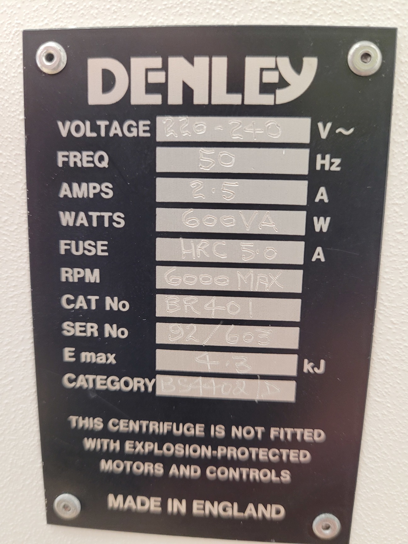 Image of Denley Refrigerated Centrifuge Model BR401 with Rotor Lab 901306 microplate