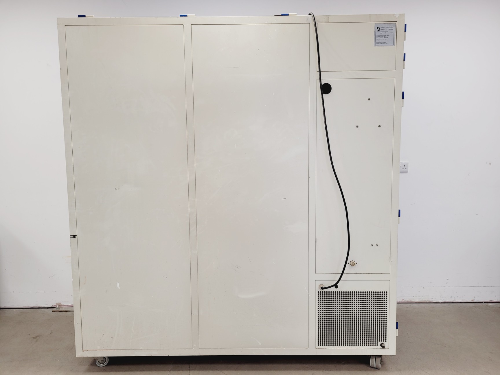 Image of Snijders Scientific Microclima 1000 Large Plant Growth Chamber Incubator Lab