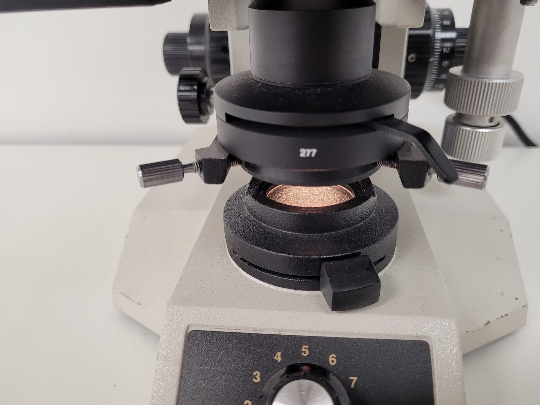 Microscope 2000 Model Lab Record Leica ATC 2000 Compound Microscope w/ 4 x Objectives Achro Lab