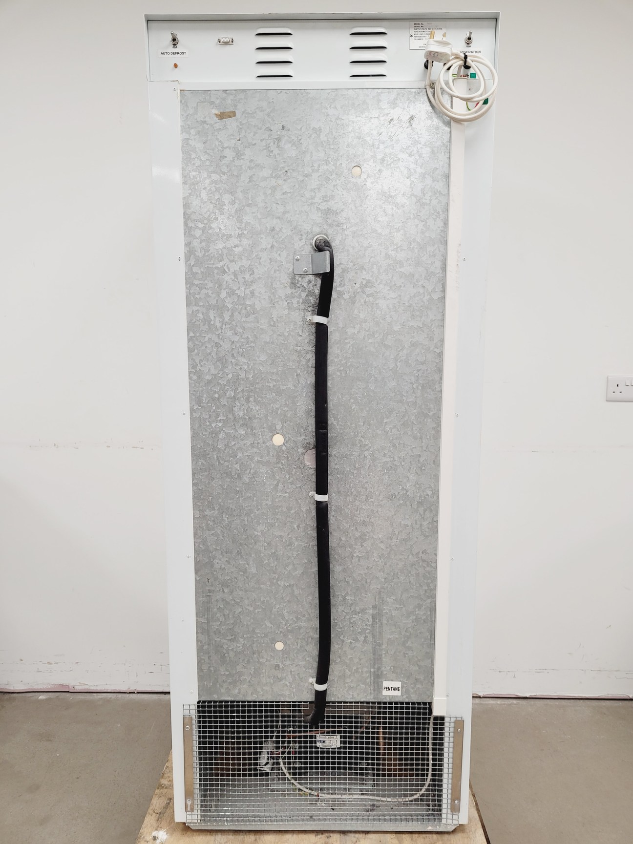 Image of LMS Model 300 Cooled Laboratory Incubator Lab