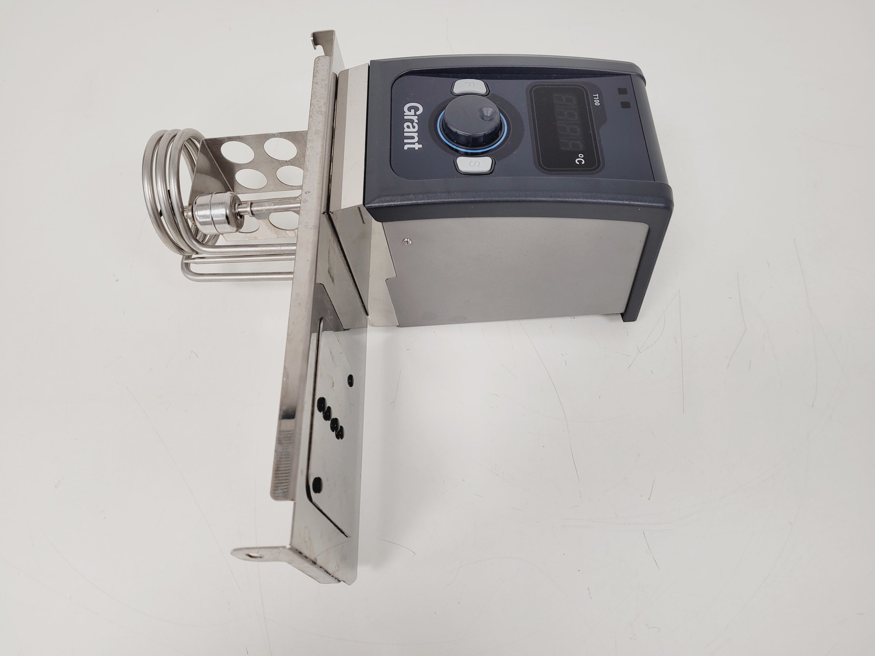 Image of Grant T100 Thermostatic Water Bath Heater Stirrer Lab