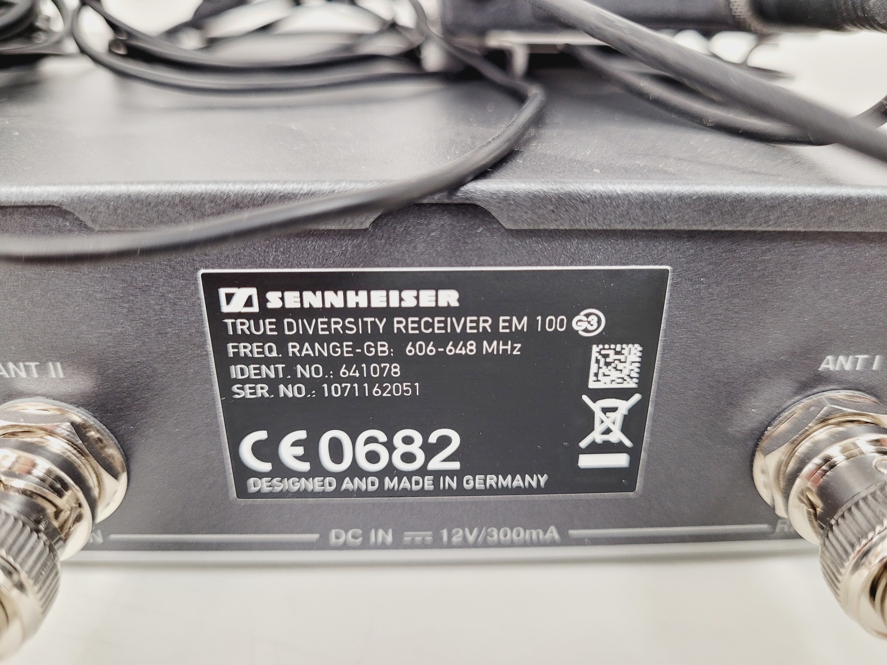 Image of Sennheiser SK100 G3 Wireless Microphone Transmitter & EM100 Diversity Receiver