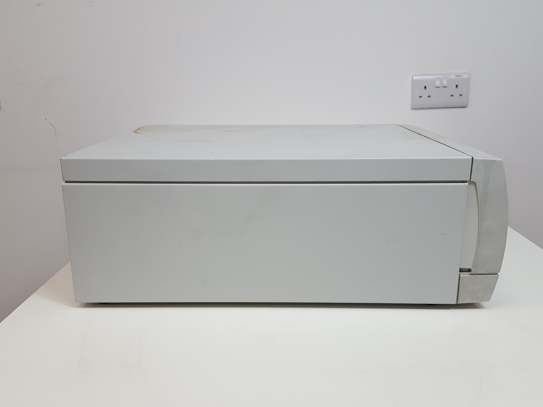 Image of Dionex HPLC System - UCI-100, PDA-100, RF 2000, TCC-100, P680A LPG-4  Lab