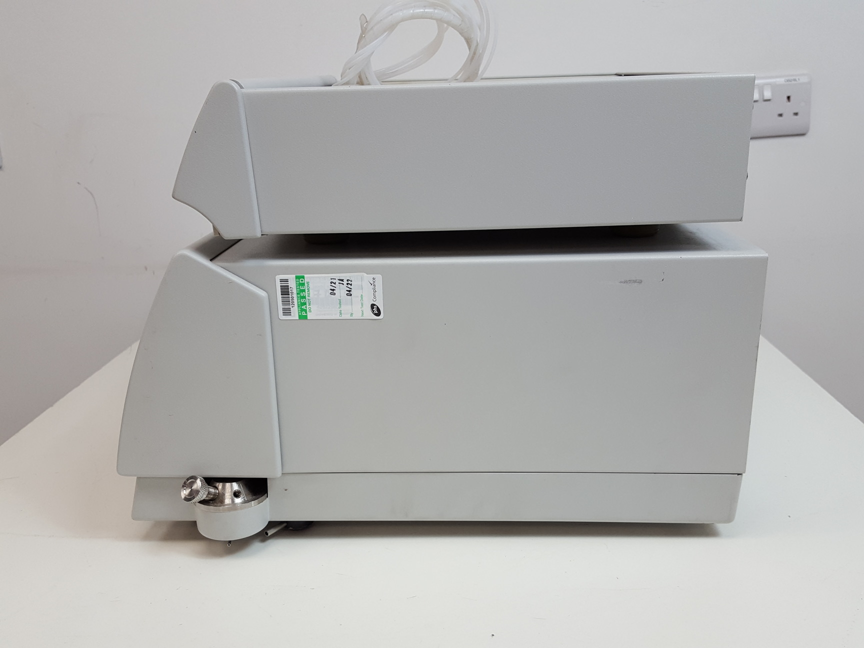 Image of Dionex HPLC System - UCI-100, PDA-100, RF 2000, TCC-100, P680A LPG-4  Lab