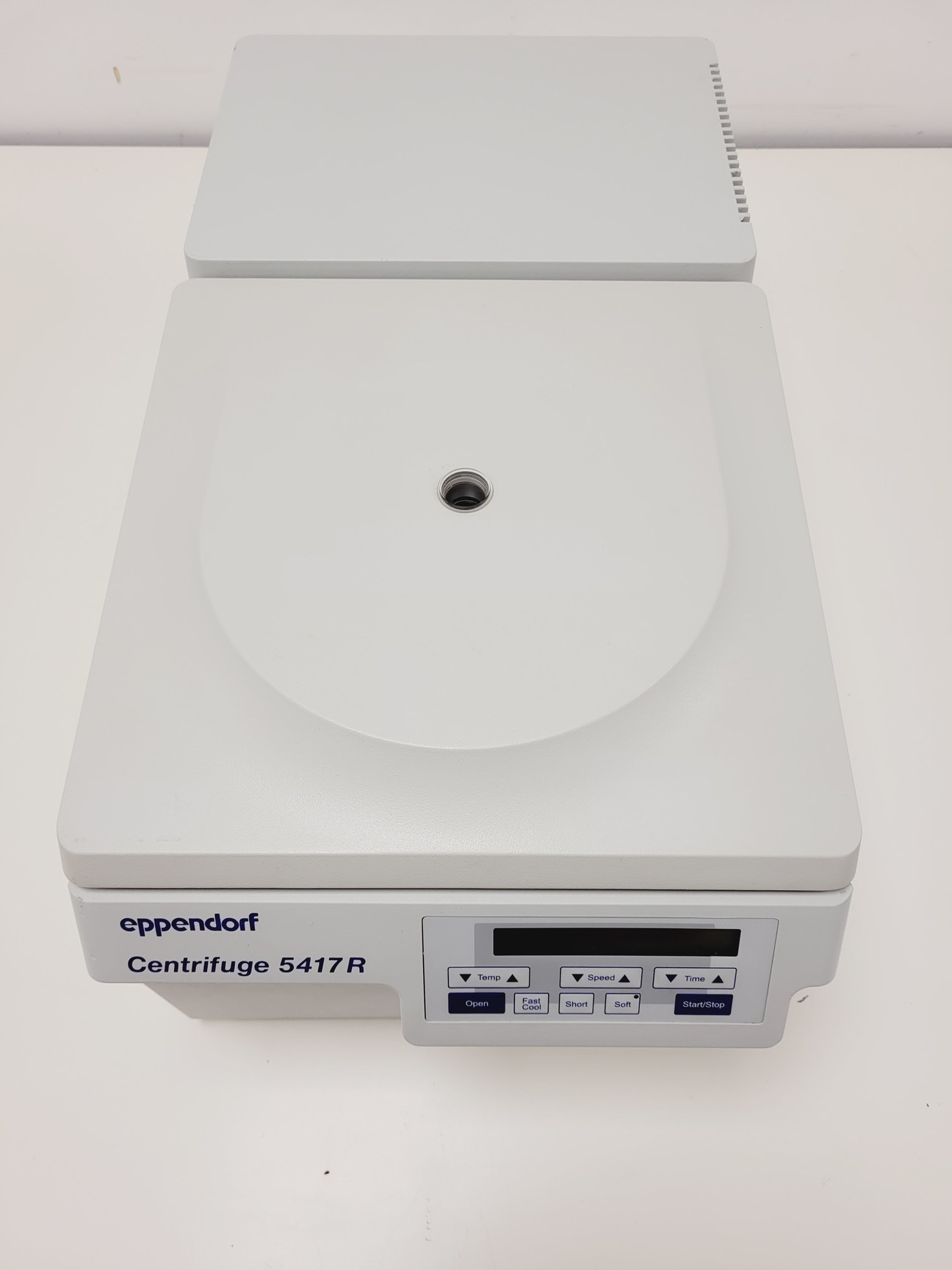 Image of Eppendorf Refrigerated Centrifuge 5417R with FA 45-30-11 Rotor Spares/Repairs