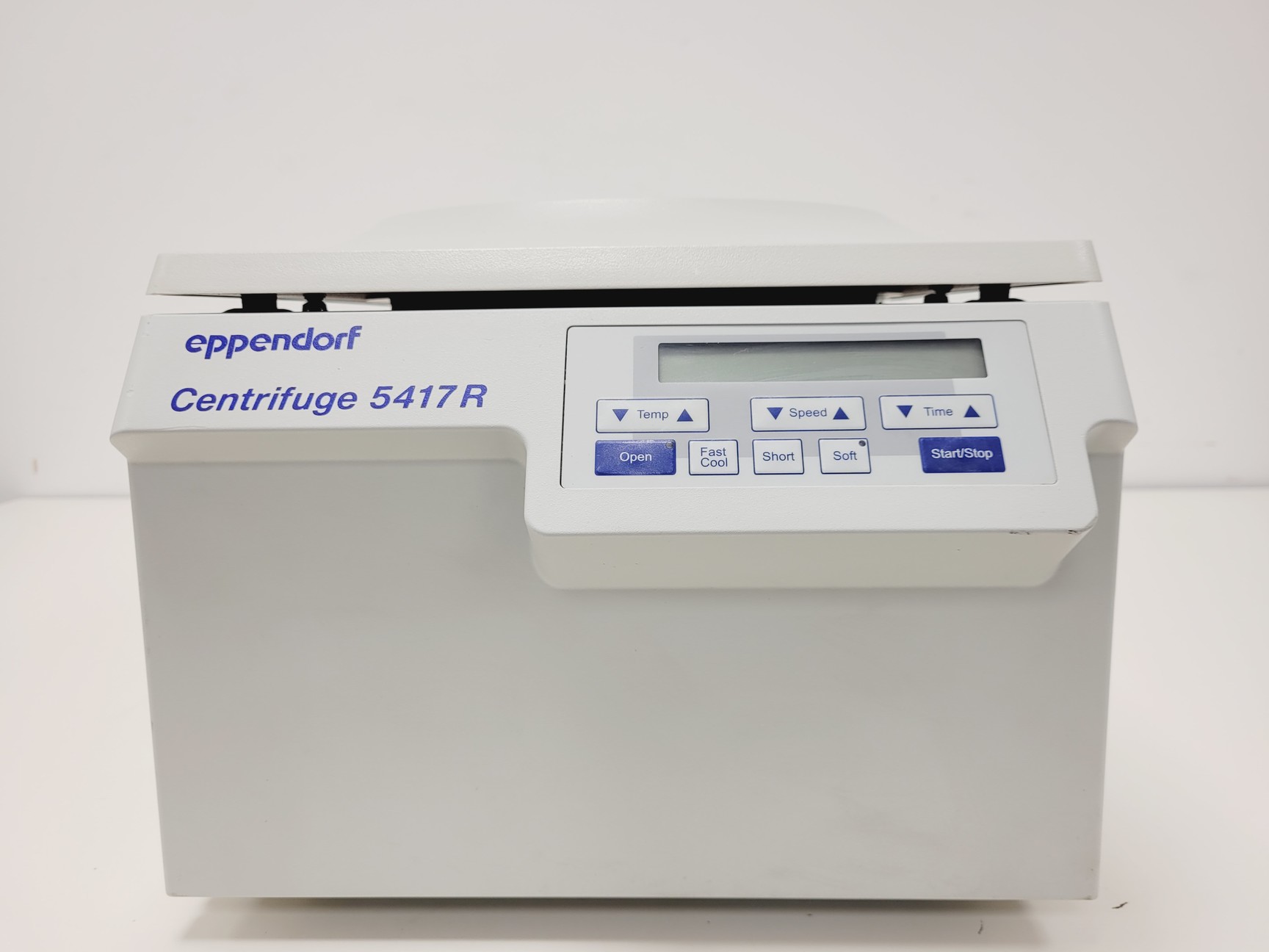Image of Eppendorf Refrigerated Centrifuge 5417R with FA 45-30-11 Rotor Spares/Repairs