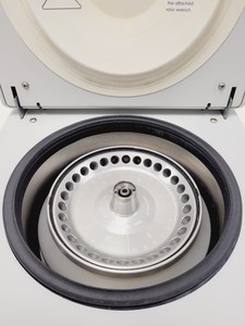 Thumbnail image of Eppendorf Refrigerated Centrifuge 5417R with FA 45-30-11 Rotor Spares/Repairs