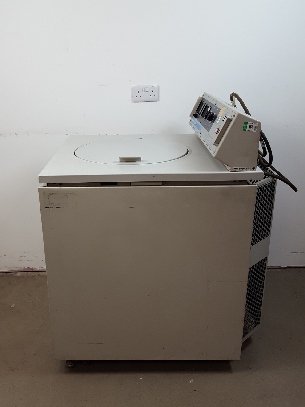 Image of Sorvall Refrigerated Laboratory Centrifuge RC-5B Plus with SS-34 Rotor Lab