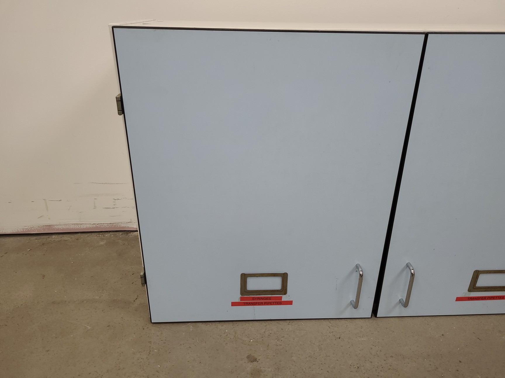 Image of 8 x Wall Mounted Double Door Laboratory Cupboards  L 100cm x W 34cm x H 60cm Lab
