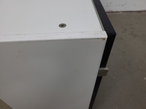 Thumbnail image of 8 x Wall Mounted Double Door Laboratory Cupboards  L 100cm x W 34cm x H 60cm Lab