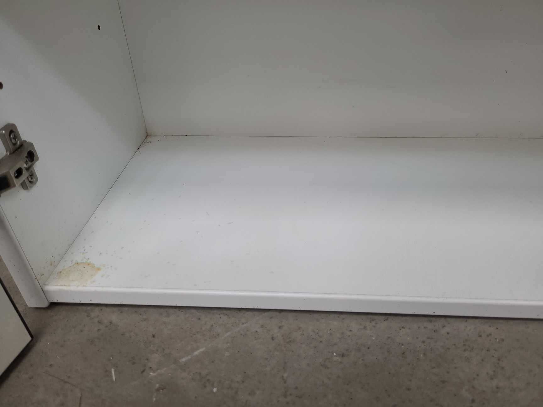 Image of 8 x Wall Mounted Double Door Laboratory Cupboards  L 100cm x W 34cm x H 60cm Lab