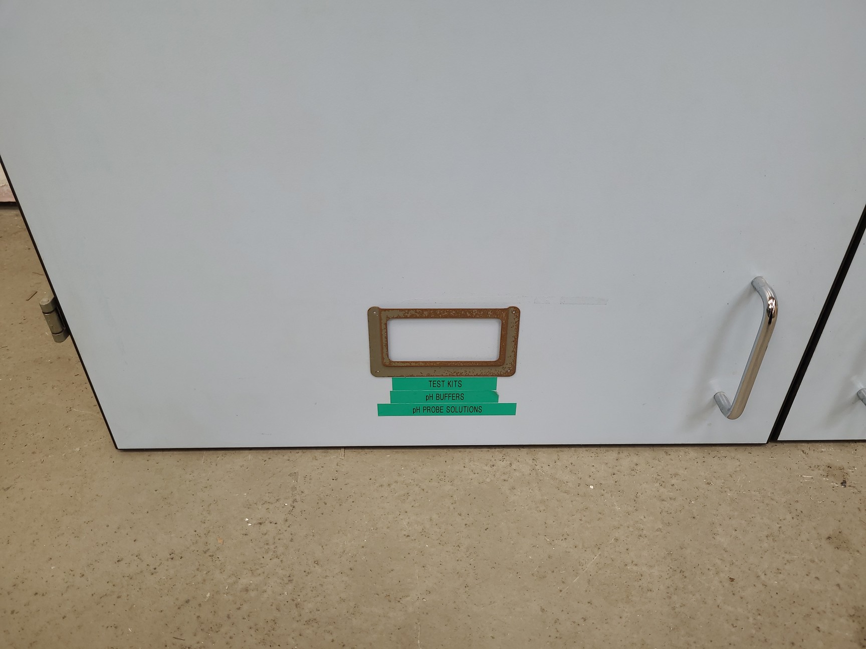 Image of 8 x Wall Mounted Double Door Laboratory Cupboards  L 100cm x W 34cm x H 60cm Lab