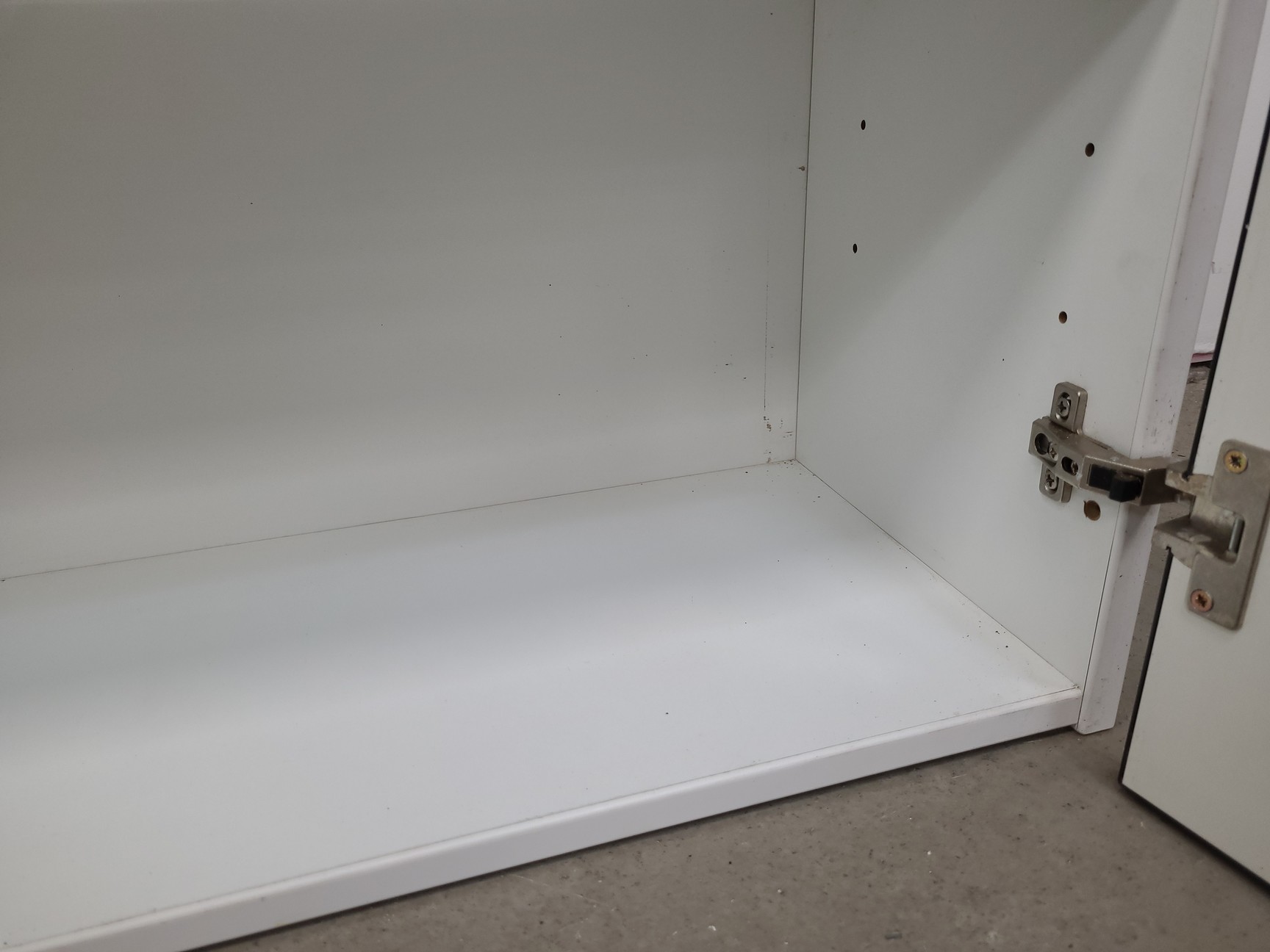 Image of 8 x Wall Mounted Double Door Laboratory Cupboards  L 100cm x W 34cm x H 60cm Lab