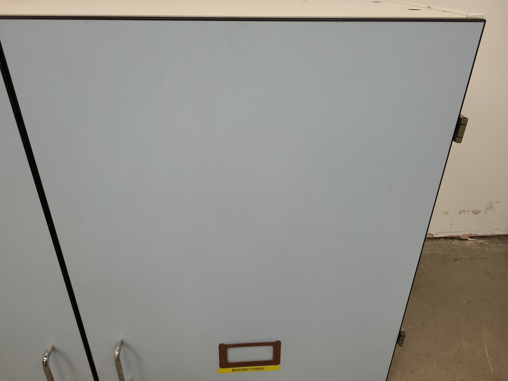 Image of 8 x Wall Mounted Double Door Laboratory Cupboards  L 100cm x W 34cm x H 60cm Lab