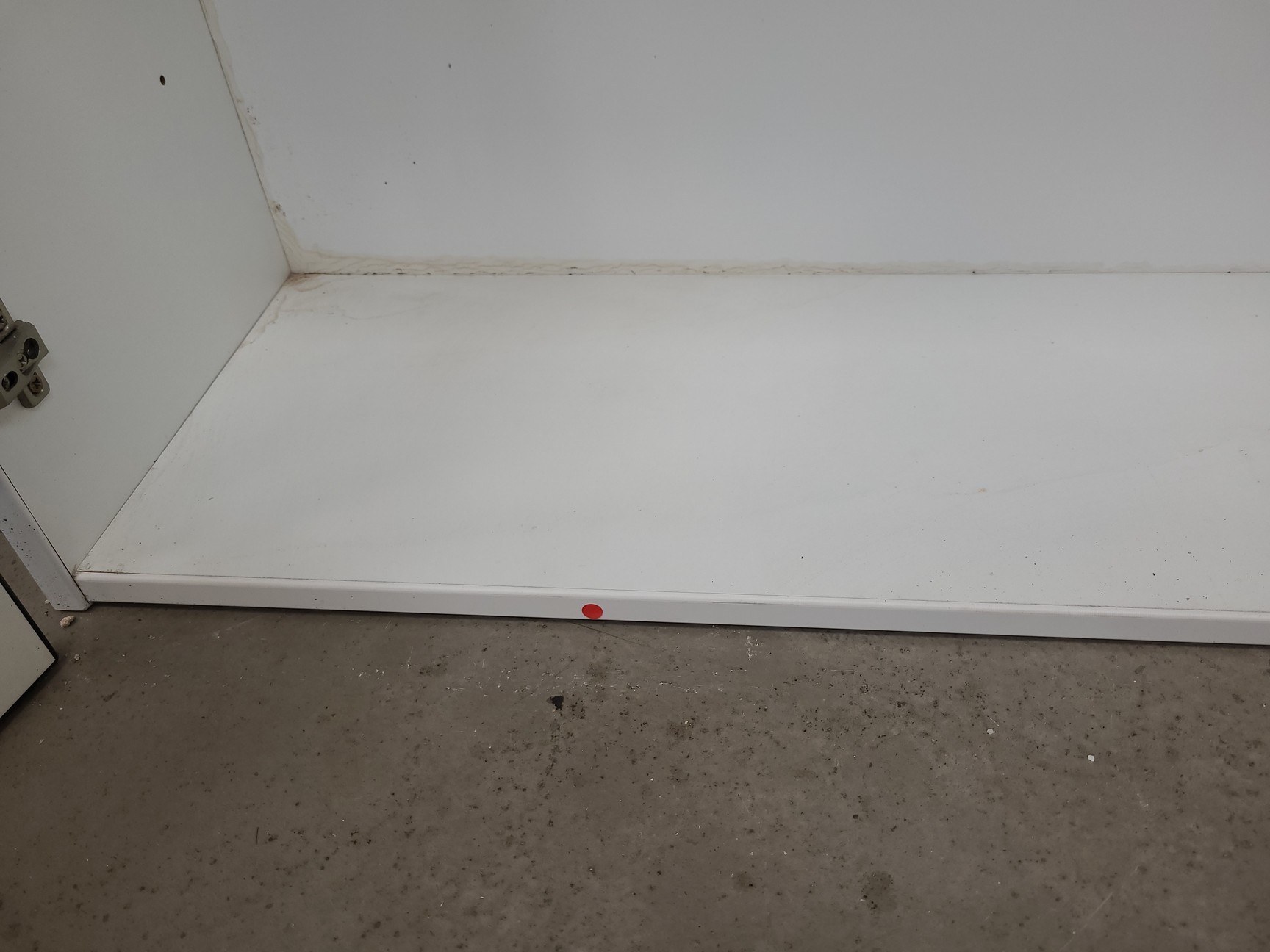 Image of 8 x Wall Mounted Double Door Laboratory Cupboards  L 100cm x W 34cm x H 60cm Lab