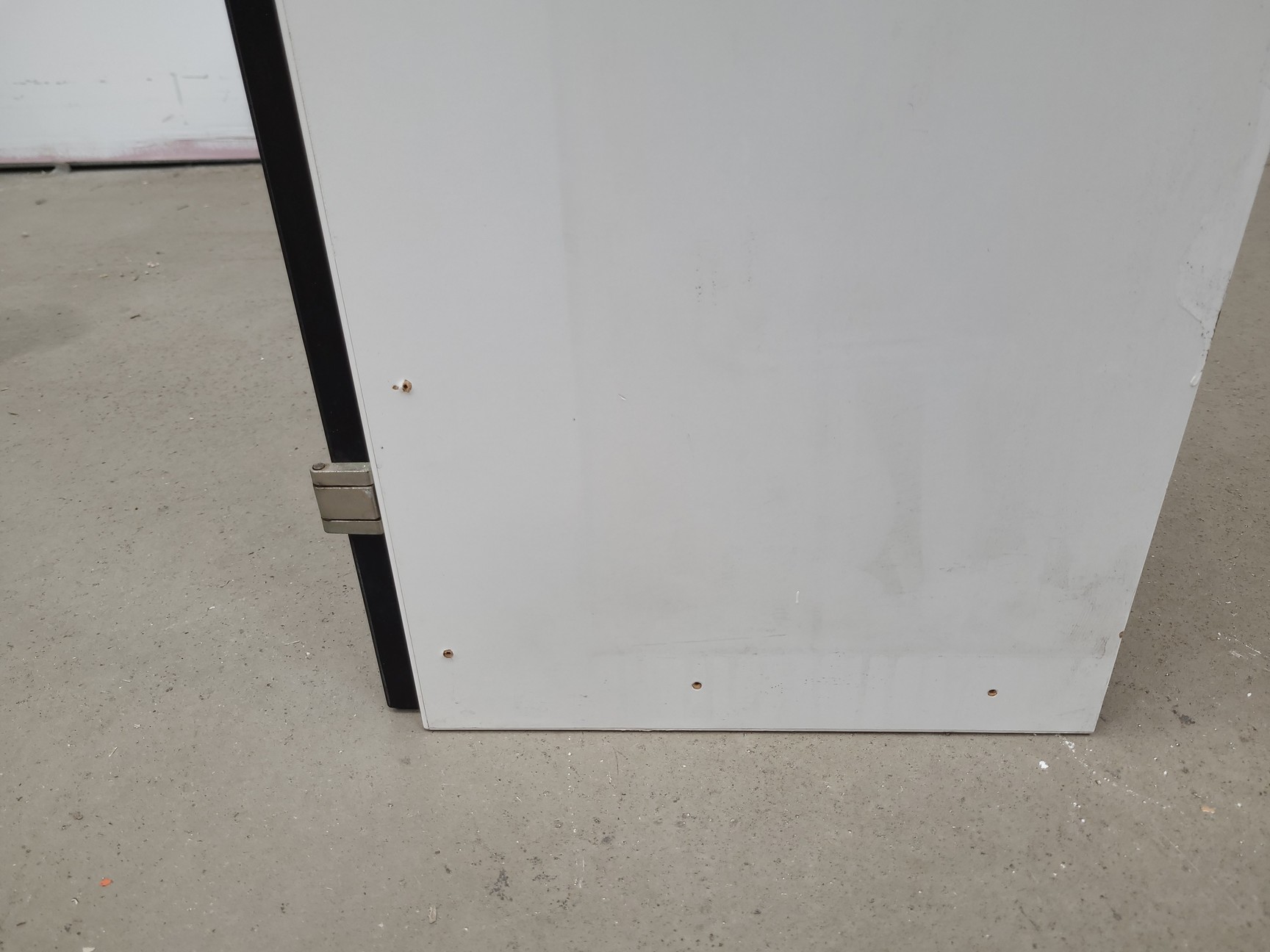 Image of 8 x Wall Mounted Double Door Laboratory Cupboards  L 100cm x W 34cm x H 60cm Lab