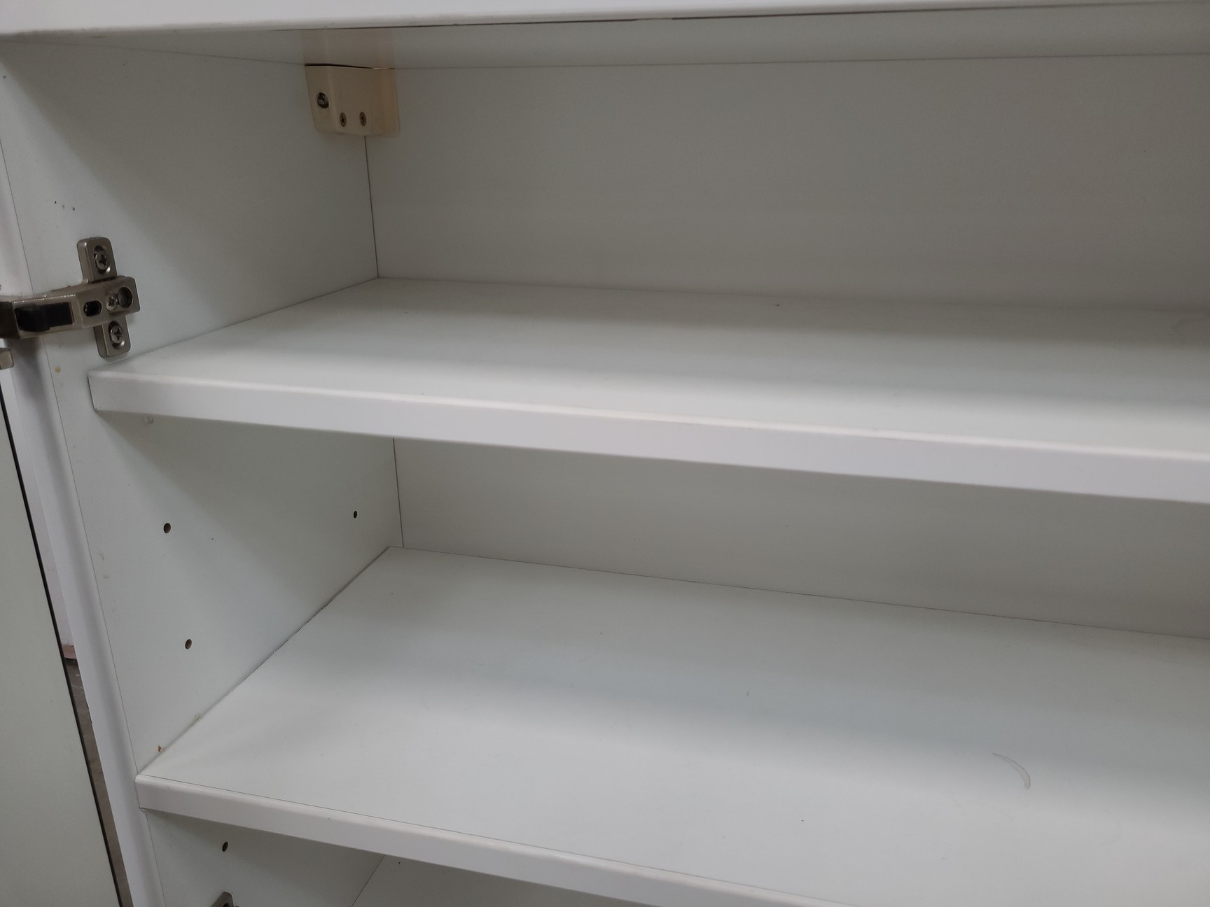 Image of 8 x Wall Mounted Double Door Laboratory Cupboards  L 100cm x W 34cm x H 60cm Lab