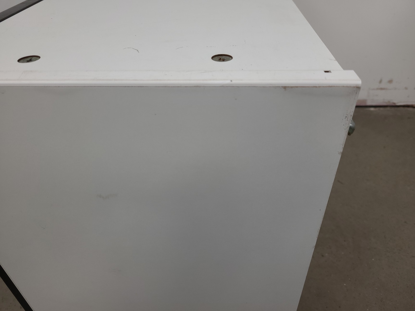 Image of 8 x Wall Mounted Double Door Laboratory Cupboards  L 100cm x W 34cm x H 60cm Lab