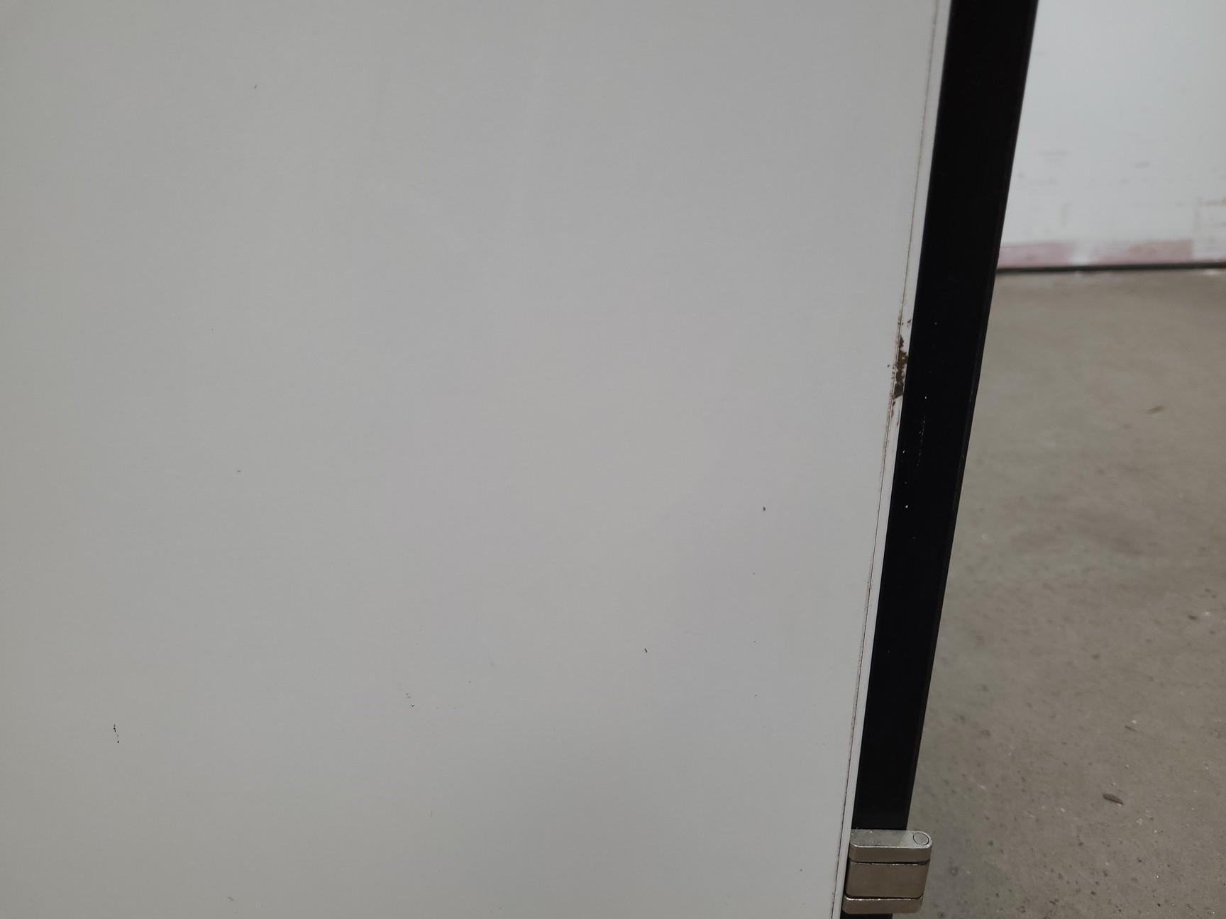 Image of 8 x Wall Mounted Double Door Laboratory Cupboards  L 100cm x W 34cm x H 60cm Lab