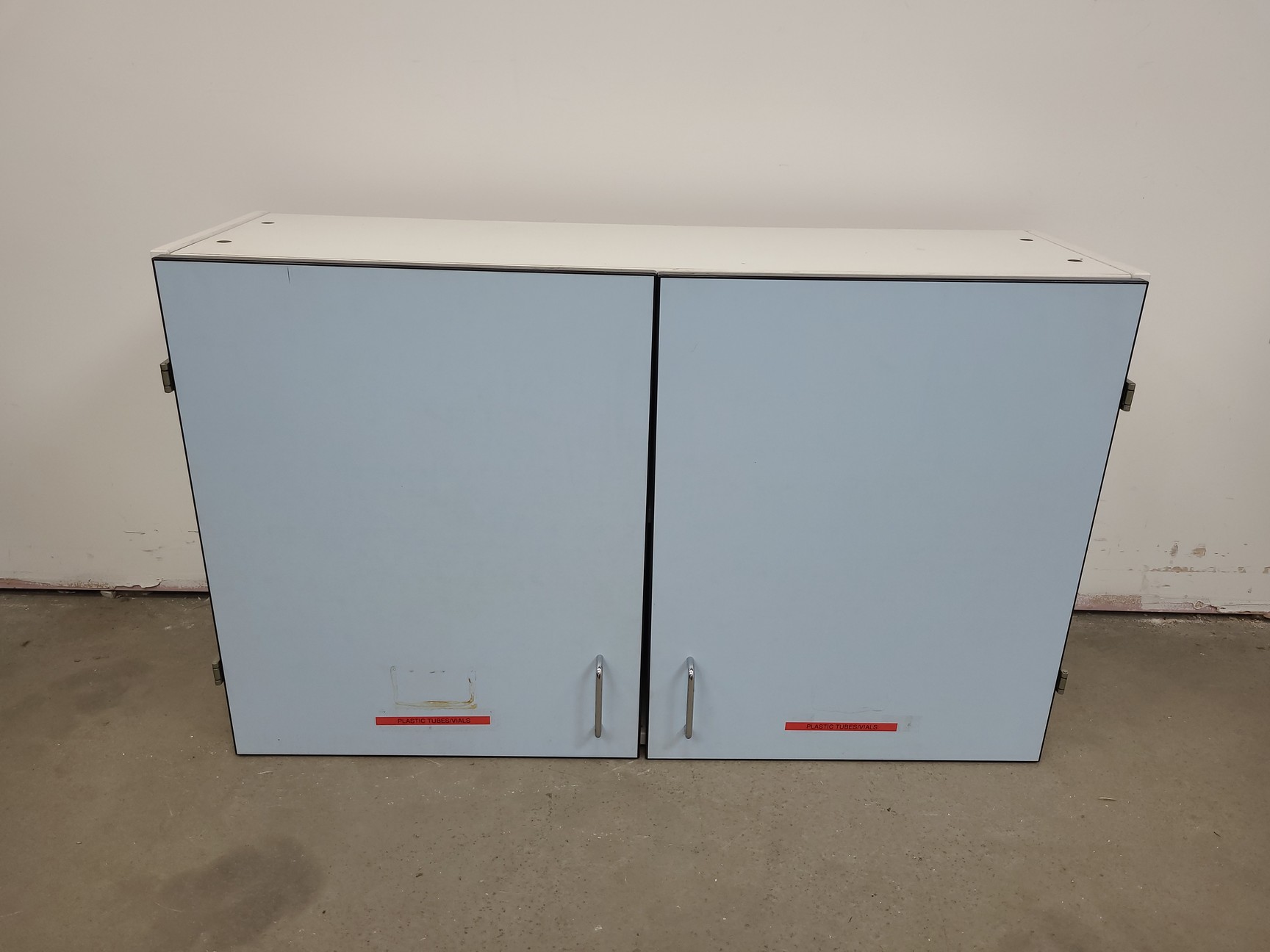 Image of 8 x Wall Mounted Double Door Laboratory Cupboards  L 100cm x W 34cm x H 60cm Lab