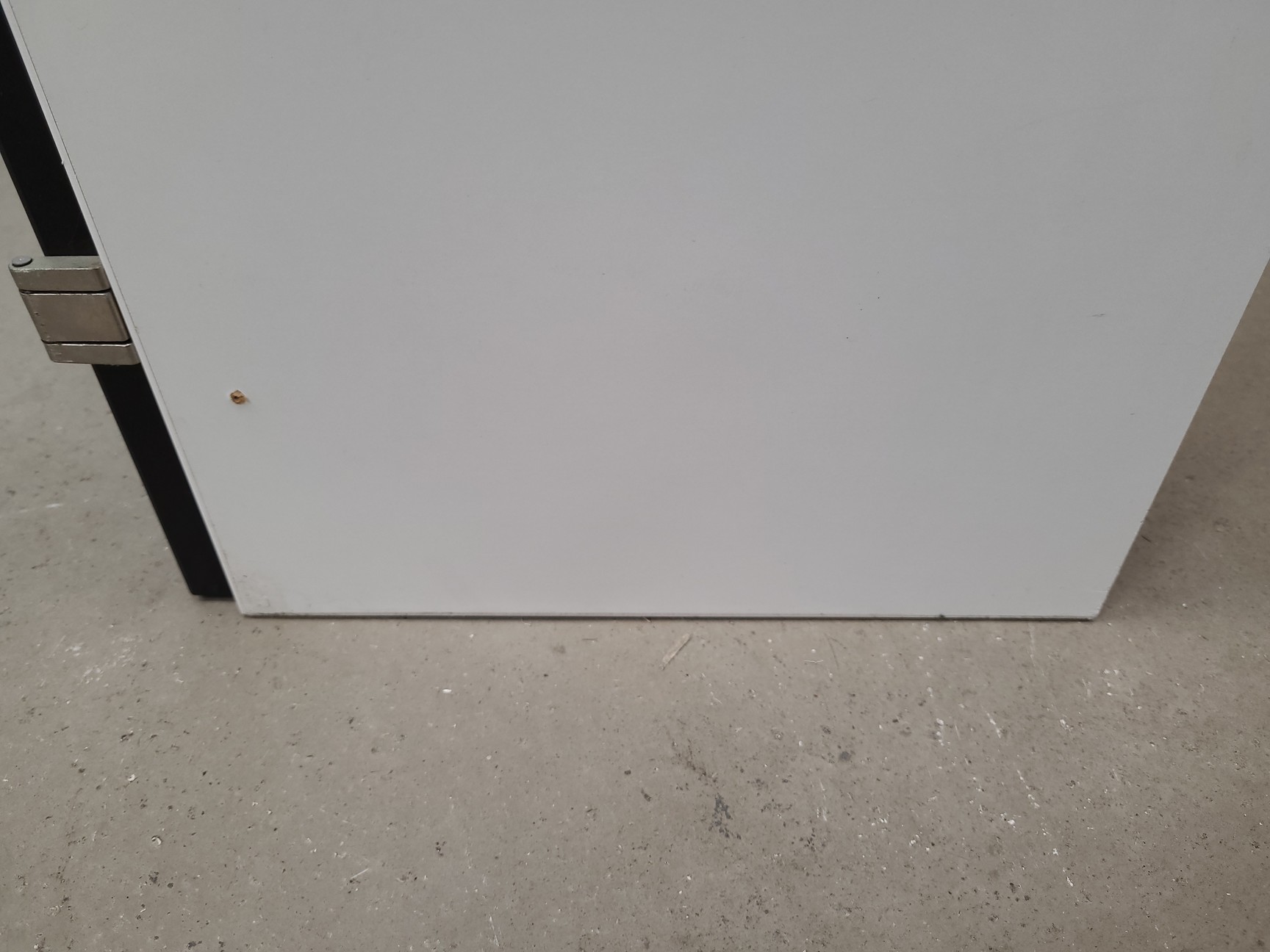Image of 8 x Wall Mounted Double Door Laboratory Cupboards  L 100cm x W 34cm x H 60cm Lab