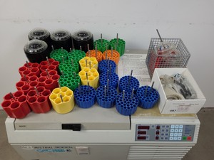 Thumbnail image of Sanyo MSE Mistral 3000i Refrigerated Benchtop Centrifuge Lab