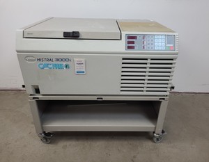 Thumbnail image of Sanyo MSE Mistral 3000i Refrigerated Benchtop Centrifuge Lab