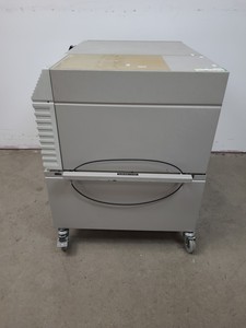 Thumbnail image of Sanyo MSE Mistral 3000i Refrigerated Benchtop Centrifuge Lab