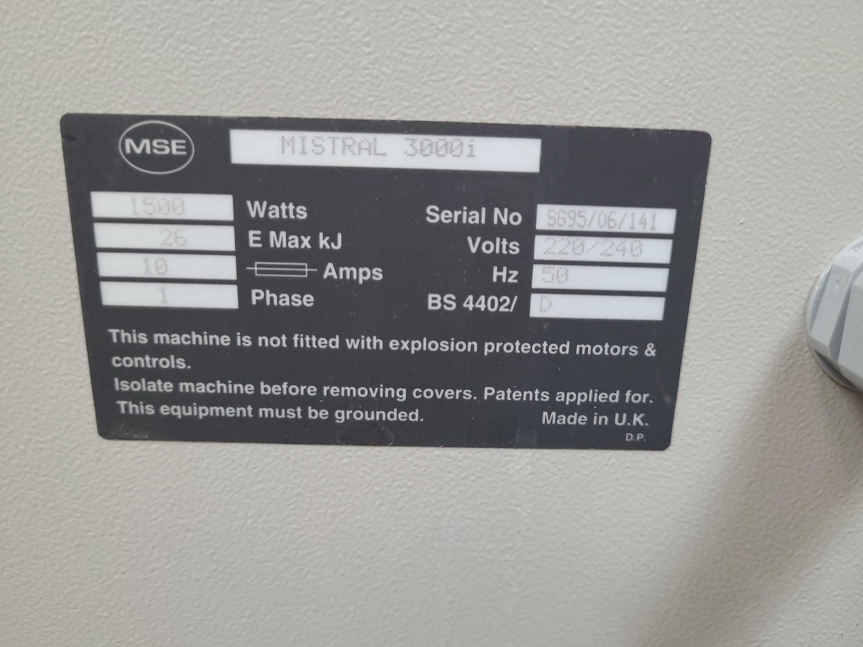 Image of Sanyo MSE Mistral 3000i Refrigerated Benchtop Centrifuge Lab